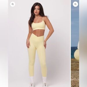 Saski V Waist Leggings daisy size small